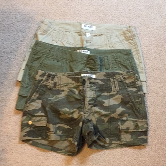 Three pairs Old Navy Shorts. Size 4. - Picture 1 of 7